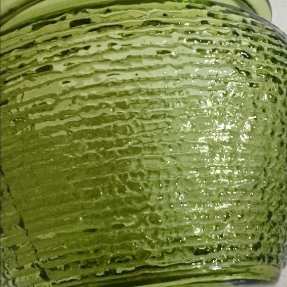 Mid Century Avocado Green Stippled Vase Rose Bowl - Picture 14 of 15